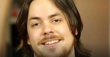 what is Arin Hanson height